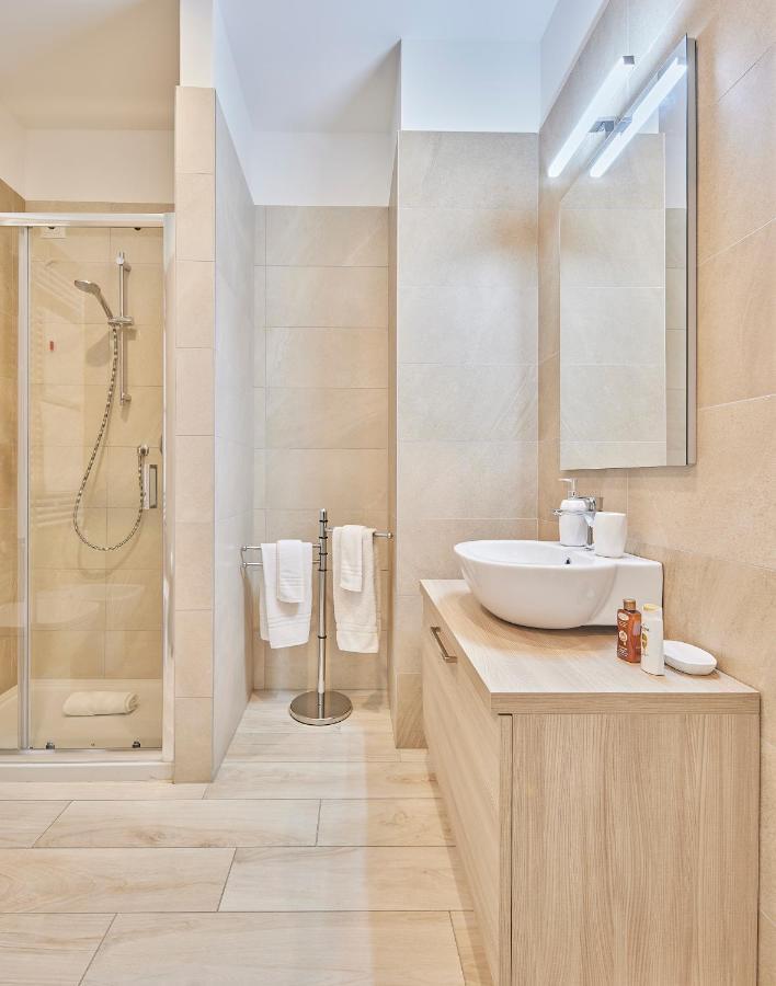 Monviso Modern - Exclusive Apartment Milano Ngoại thất bức ảnh